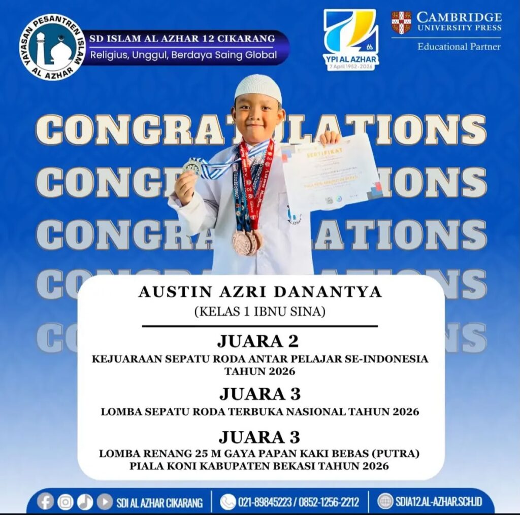 Austin Azri Danantya murid SD Islam Al Azhar 12 Cikarang memakai medali juara sepatu roda dan renang tahun 2026.